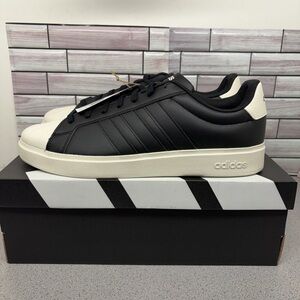 New Adidas Street talk men’s size 13 black with white shell toes